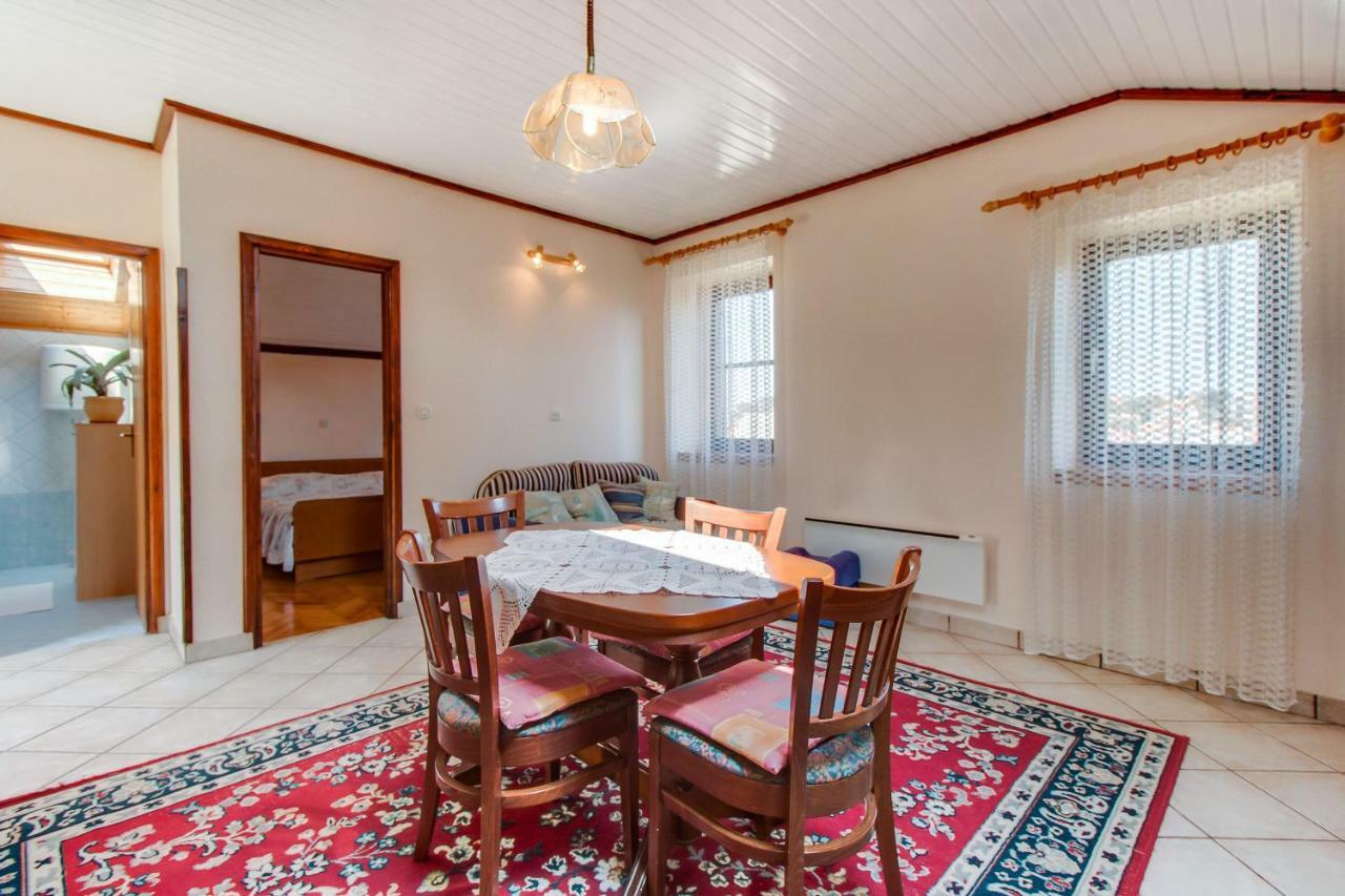 מאלי לוסיניי Apartment Danilo מראה חיצוני תמונה